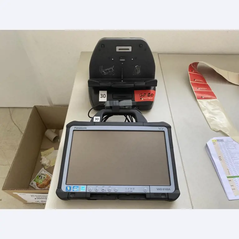 Metallbearbeitungsmaschinen und Arbeitsausrüstung (Sicherheitsschuhe)-1